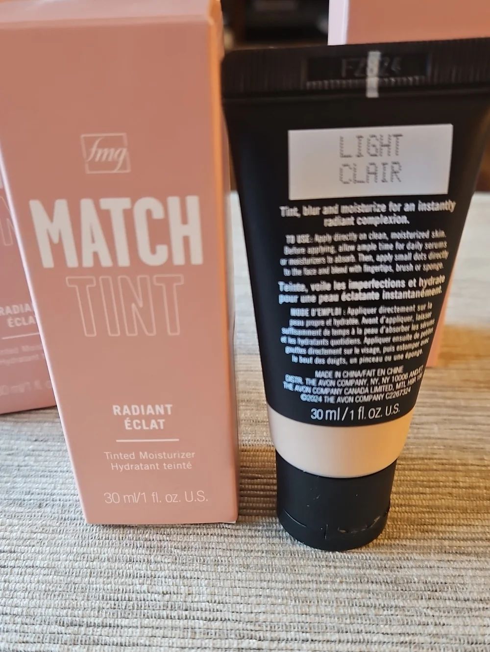 FMG Avon hydrating tinted